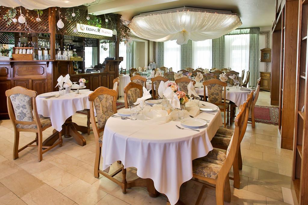 Hotel Rittinger Bonyhád Екстериор снимка