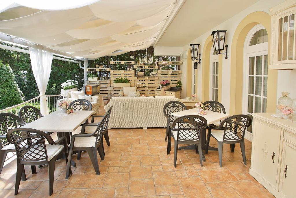 Hotel Rittinger Bonyhád Екстериор снимка