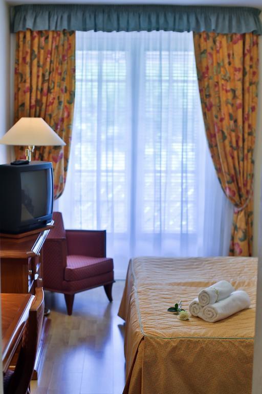Hotel Rittinger Bonyhád Стая снимка