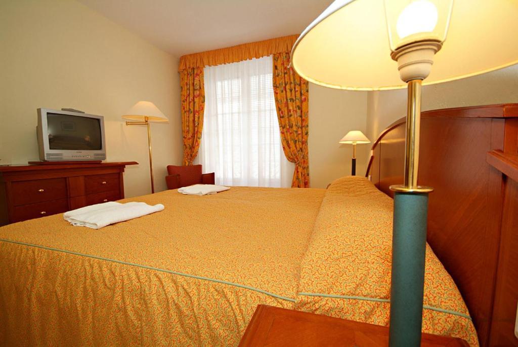 Hotel Rittinger Bonyhád Екстериор снимка